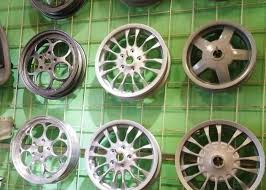 Ada yang menjual dengan harga sangat murah dan ada juga yang menjual dengan. Otoseken Vespa Bekas Pasang Pelek Baru Silakan Aja Nih Pilihannya Gridoto Com