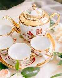 Gold Teapot And Teacups For Traditional Chinese Tea Ceremony Chinese Tea Ceremony Tea Ceremony Chinese Tea