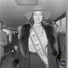 Image result for Sand Dark 1972 Crown