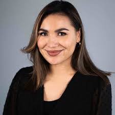 Mary Graf's Instagram, Twitter & Facebook