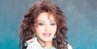 ظهرت في بداياتها باسم نبيلة، مثل فيلم رابعة العدوية و خطيب ماما و زوجة من باريس و كنوز ، و الأصدقاء الثلاثة. Ù†Ø¨ÙŠÙ„Ø© Ø¹Ø¨ÙŠØ¯ ØªØ¹ÙˆØ¯ Ù„Ù„Ø³ÙŠÙ†Ù…Ø§