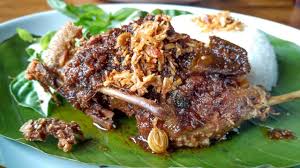1 ekor bebek yang udah dibersihkan (sekitar 800 gram), potong2 sesue slera 2 sdm cuka 400 ml air matang 2 tangkai sereh, masing2 potong dua. 8 Tempat Makan Bebek Yang Paling Enak Di Bandung 2021