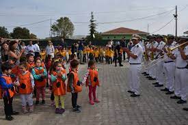 edirne belediye bandosu ndan hayvan barinaginda konser hayvan barinagi hayvan konserler