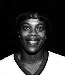 Toni Roesch's Instagram, Twitter & Facebook