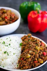 This puerto rican sofrito contains tomatoes, onions, garlic, bell pepper and cilantro. Puerto Rican Picadillo Spiced Ground Beef Recipe Kitchen De Lujo