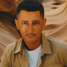 Misses & Coronas Top