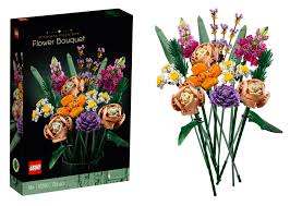 Flower petal pieces are positionable and stems height adjustable, so you can create the arrangements of your choice. Lego Bouquet Flower Promotions