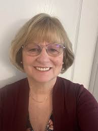 Senior Pickleball Enthusiast Seeking Tips and Connections