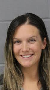 Tara Schafer's Instagram, Twitter & Facebook