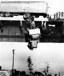 Casi tres décadas después, las policías de brasil e italia y la organización internacional de la policía criminal (interpol) han conseguido capturar al capo italiano rocco morabito, jefe del clan de la 'ndrangheta de la mafia calabresa. Hypatia Inicio