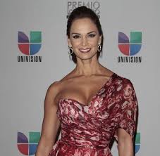 María guadalupe lupita jones garay is a mexican actress, television producer, and beauty pageant crowned as miss universe 1991. Lupita Jones Alchetron The Free Social Encyclopedia