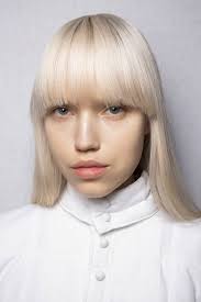 I capelli scalati corti sono un taglio sempre di moda: Tagli Capelli Medi 2021 I Tagli Con Frangia Piu Belli