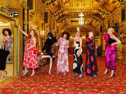 24 214 просмотров • 26 мая 2019 г. 28 Wedding Guest Dresses For Every Type Of Ceremony Vogue
