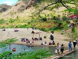 Disini terdapat banyak sekali tempat wisata yang unik, indah, sejuk yang dapat anda nikmati untuk menhabisakan liburan bersama teman atau keluarga. Wisata Srikeminut Rekomendasi Tempat Liburan Seru Bagi Yang Tidak Suka Keramaian