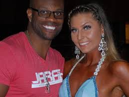 How this woman transformed from a bulimic to being a bodybuilding bikini  model