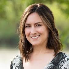 Kari Matlock's Instagram, Twitter & Facebook