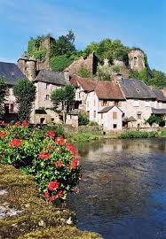 Segur Le Chateau Segur Le Chateau Crt Limousin Tourisme Chateau France Limousin
