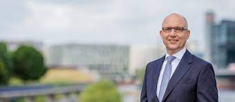 Sie betreibt das geschäft mit vermögenden oder am vermögensaufbau interessierten privatkunden sowie institutionellen. Weberbank Ihre Privatbank Mit Sitz In Berlin Und Potsdam