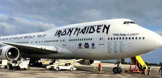 Diskutiere iron maiden flugzeug beschädigt im flugunfälle und flugunfallforschung forum im bereich luftfahrzeuge allgemein; Ed Force One Boeing 757 War Iron Maiden Schlicht Zu Klein Aerotelegraph