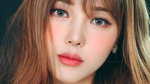 korean makeup trends 2020 base eyes