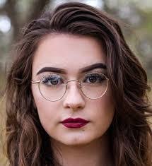 Megan Hipsher's Instagram, Twitter & Facebook