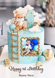 It is essential that the cakes for a year should be decorated with the figure 1 because the emphasis should be placed on the fact that this birthday party is the first big event in the baby's life. 1st Birthday Cakes For Baby Boy With Name And For Girls