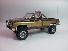 Le jour même du baptême de leur fils en novembre, neil propose à sofia de se marier avec lui pour élever moses ensemble. Gmc Pickup L Homme Qui Tombe A Pic