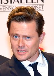 Trevligt folk deluxe" Resan mot bandy-VM börjar i Borlänge (TV Episode  2016)