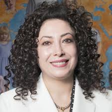 No Longer Strangers: Transforming Evangelism with Immigrant Communities :  Voskamp, Ann, Cho, Eugene, Page, Samira Izadi: Amazon.ca: Books