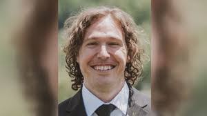 Derek Pender's Instagram, Twitter & Facebook