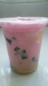 #escincau #cocopandan #eskekinian #essimple #esseger #minumankekinian #bakoelandirumah #jemputrejeki. Es Nona Dengan Cincau Dan Tape Singkong Cincau Minuman Makanan