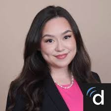 Mari Russell's Instagram, Twitter & Facebook