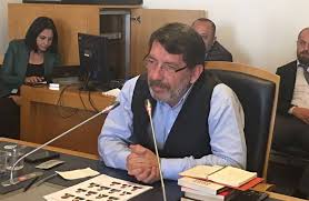 Polen emre, 1 ocak 1991 tarihinde adana'da doğmuştur.yüksek öğretim eğitimini i̇stanbul plato okulu radyo ve televizyon bölümü'nde tamamlamıştır. Polen Emre Kimdir Nereli Kac Yasinda Sevgilisi Var Mi