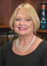 Suzie Stone's Instagram, Twitter & Facebook