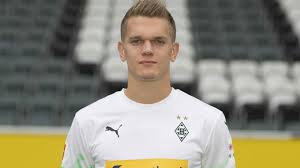 Alongside cocktails and light bites, you can sip on your choice of gin from a vast collection, paired with the ideal tonic recommended by our expert mixologists. Matthias Ginter Player Profile Dfb Data Center