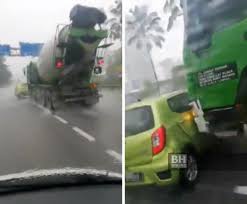 Simen adalah salah satu daripada beberapa bahan yang dicampurkan untuk membuat konkrit. Trauma Kereta Tersangkut Depan Lori Simen