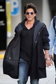 Cool Khan Shah Rukh Kahn Poses For Selfie Celebrity Wotnot Check out the release date, story, cast and crew of all upcoming movies of shahrukh khan at filmibeat. cool khan shah rukh kahn poses for
