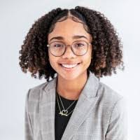 Keyana Carr's Instagram, Twitter & Facebook