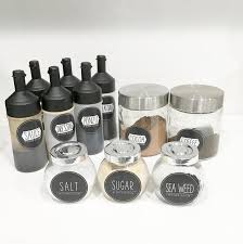 ikeaのラベルシールで100均の瓶やウォーターボトルを可愛く変身させよう キッチンアイデア ボトル 生活