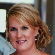 Jennifer Eanes's Instagram, Twitter & Facebook