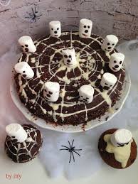 Sieht super spektakulär aus, macht mega viel spaß beim backen und vor allem beim. I Test For You Sonntagskuchentipp Gespenster Spinnnetz Schoko Kuchen Muffins Fur Halloween