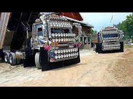 ส ดยอดรถบรรท กห วใจบ ญ มาช วยแห ห นเข าว ด ยางย แส ท อ ทอง dump truck youtube รถบรรท ก มอเตอร ไซค แต ง