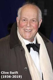 Dame Patricia Routledge in December 2024 🛎️🥂 Her latest Public Photo Dame  Patricia Routledge loves a glass of champagne with a good companion and a  good meal. Restaurant Chez Moi in