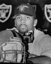 Las Vegas Raiders added a new photo.