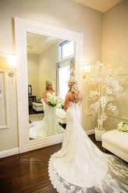 Northern California Wedding Photographer Karissa Tyler Elk Grove Falls Event Center Ashley Teasley Photography Sacramento Northern Ca Wedding Photo In 2020 Bridal Suite Bridal Suite Decor Bridal Suite Room