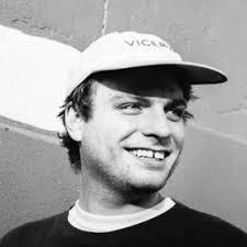 I think the song has two different meanings layered into the same lyrics. Chamber Of Reflection Paroles Mac Demarco Greatsong