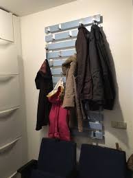 40 Absolut Geniale Ikea Upgrades Die Nur Teuer Aussehen 40 Absolut Geniale Ikea Upgrades Die Nur Teuer Aussehen Matthias In 2020 Diy Coat Coat Rack Ikea Ikea Upgrades