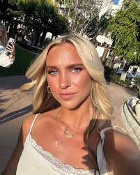 meg (@megantownsendd) • Instagram photos and videos