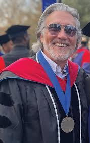 Julie Suttles's Instagram, Twitter & Facebook