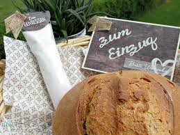 Brot und salz zum einzug schön verpackt hylenmaddawardscom. Kreativ Blog By Claudi Zum Einzug